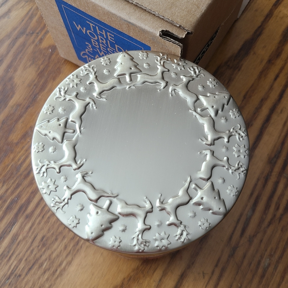 πBOGO 50% OFFβ€οΈππ―NWTβΌοΈ White Barn "Raspberry Thumbprint" 3-wick Candle - Picture 4 of 10
